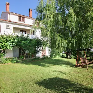 Milovan , Fažana Kroatien